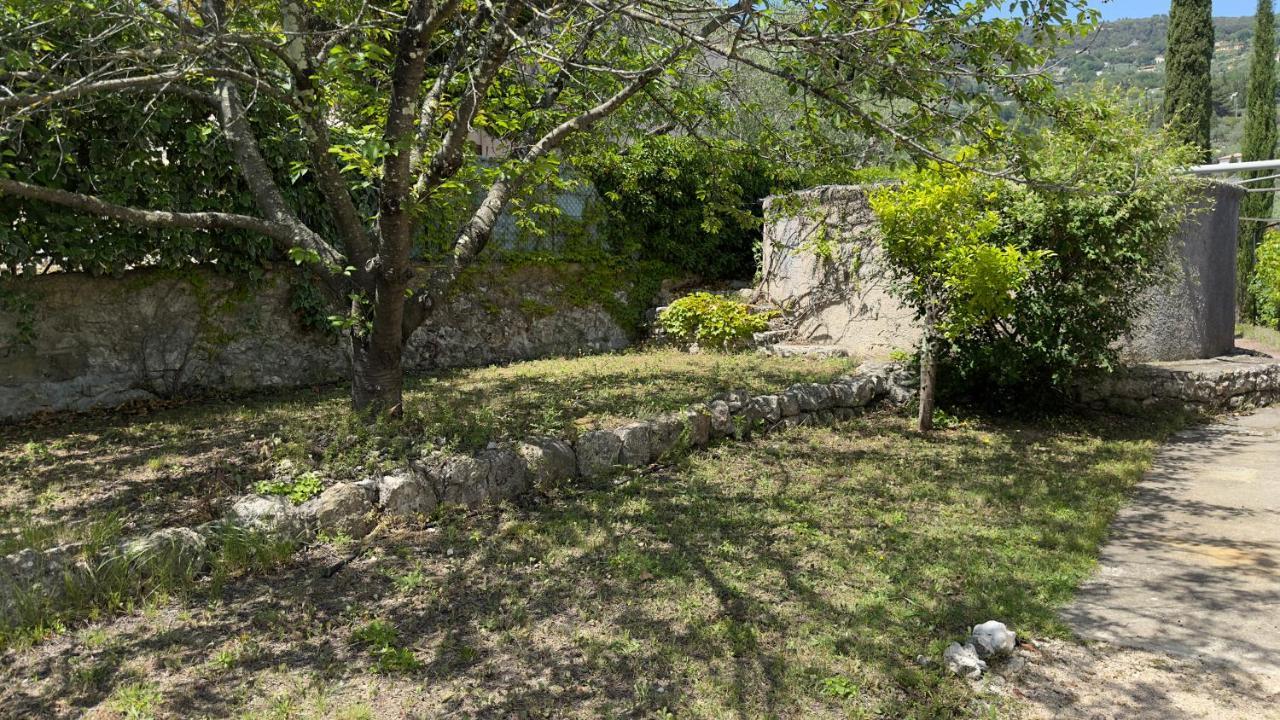 Villa Entiere Au Calme Dans Village Provencal Peymeinade Exterior photo